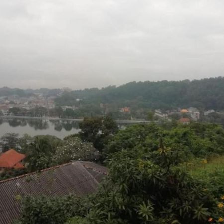 Hotel Medhani Kandy Exteriér fotografie