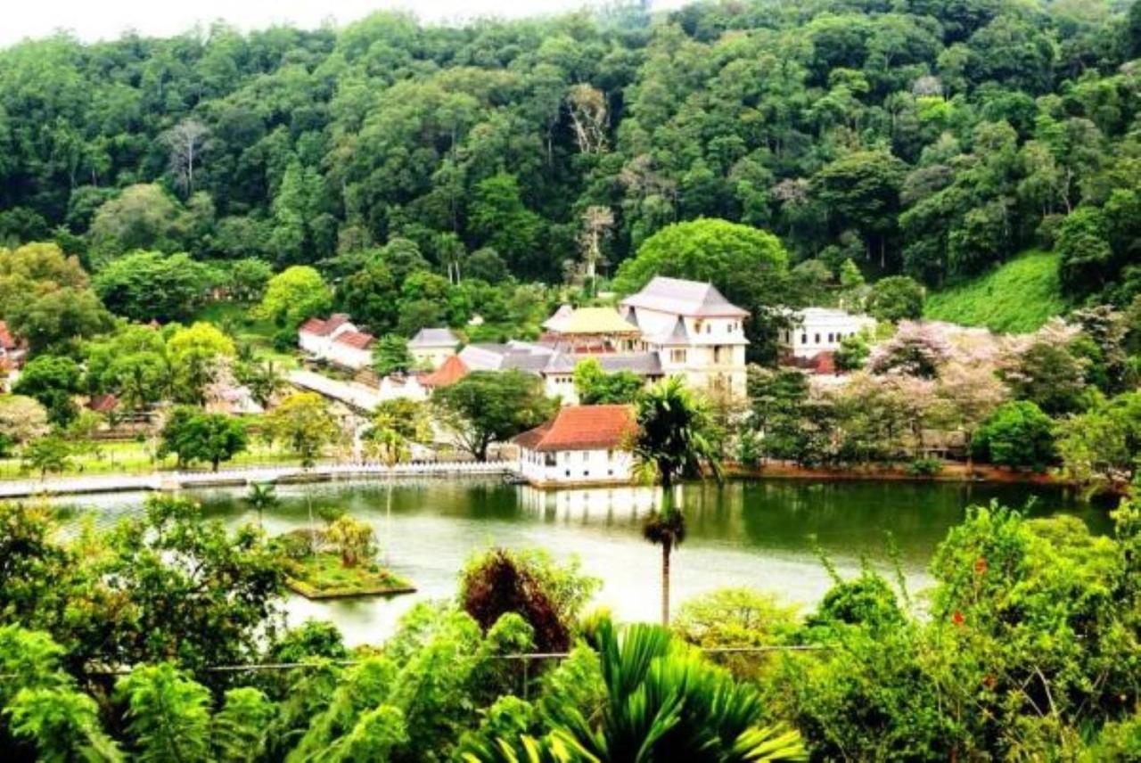 Hotel Medhani Kandy Exteriér fotografie